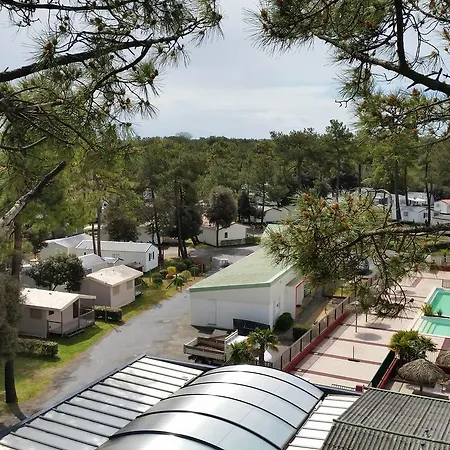 Kemp Camping Sunissim Le California By Locatour Saint-Jean-de-Monts